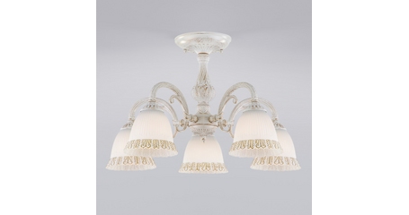 Люстра на штанге Eurosvet 60107/5 белый с золотом