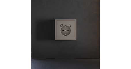 Накладка для розетки с заземлением и защитными шторками, с USB A+C Voltum S70 (капучино) VLS001014