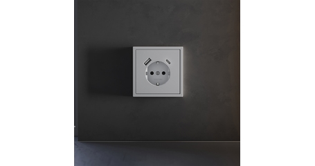 Накладка для розетки с заземлением и защитными шторками, с USB A+C Voltum S70 (серый) VLS001016