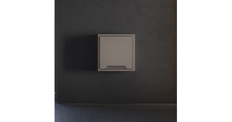 Накладка для розетки с заземлением, защитными шторками и крышкой Voltum S70 (капучино) VLS000814